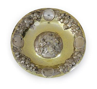 A Historism Period salver, - Silver and Russian Silver