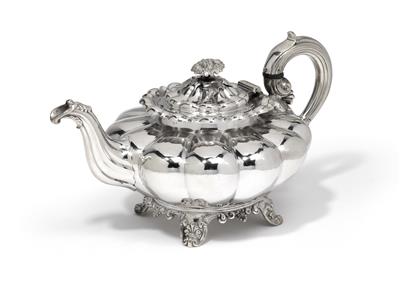 A William IV. teapot from London, - Stříbro a Ruské stříbro