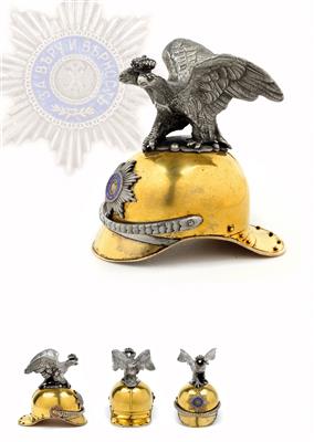 A miniature helmet of the Life Guard Cuirassier Regiment, from Moscow, - Stříbro a Ruské stříbro