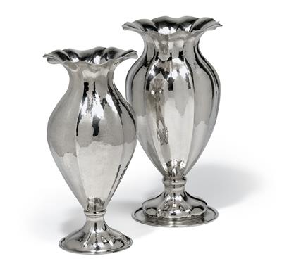 2 vases from Italy, - Stříbro a Ruské stříbro