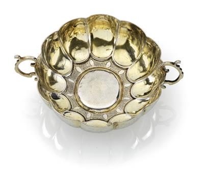 A handled bowl from Augsburg, - Silver and Russian Silver