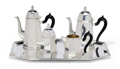 A tea and coffee service from Italy, - Stříbro a Ruské stříbro