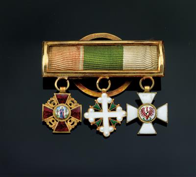 A miniature clasp, - Stříbro a Ruské stříbro