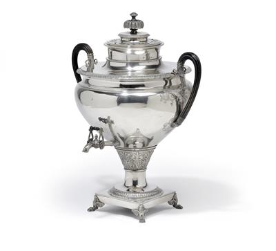 A samovar from Moscow, - Silver and Russian Silver