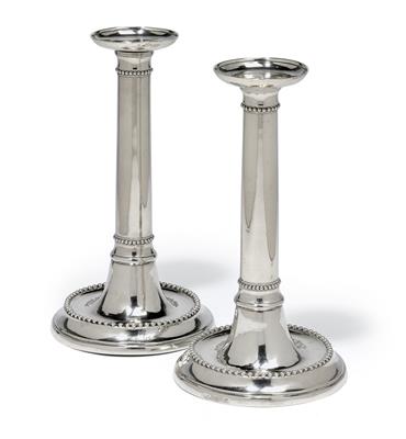 A pair of Neo-Classical candleholders from Naples, - Stříbro a Ruské stříbro