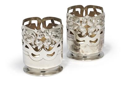 A pair of Art Nouveau bottle holders from Vienna, - Argenti e Argenti russo