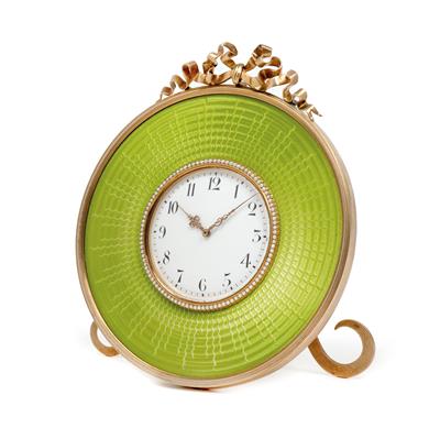 FABERGÉ - A table clock from St Petersburg, - Silver and Russian Silver  2019/05/16 - Realized price: EUR 81,550 - Dorotheum