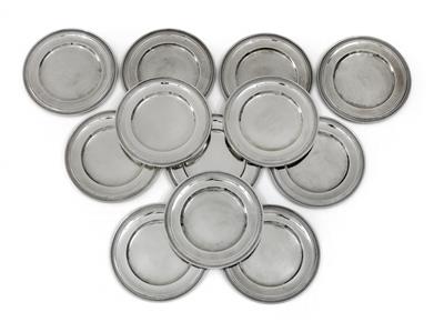 Twelve Italian plates, - Stříbro a Ruské stříbro