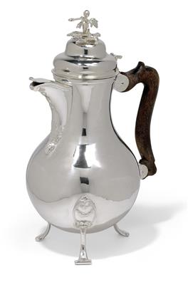 A large teapot from France, - Silver and Russian Silver
