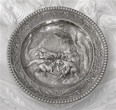 Paul de Lamerie - a Georg II Sideboard Dish from London, - Argenti