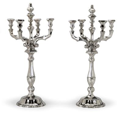 A Pair of Five-Arm Girandole Candlesticks, - Stříbro a Ruské stříbro