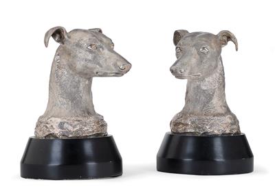 Paar Skulpturen in Form von Windhundköpfen, - Silber & Russisches Silber