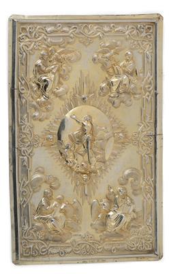 A Relief-Moulded Tray from Russia, - Argenti e Argenti russo