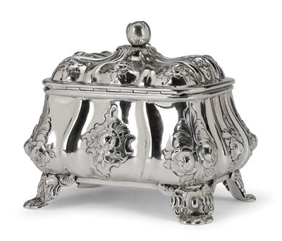 A Sugar Bowl from Vienna, - Stříbro a Ruské stříbro