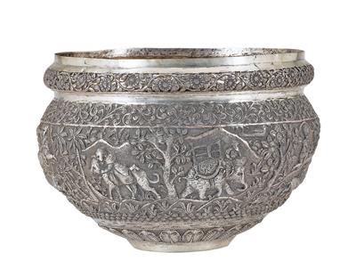 A Bowl from South East Asia, - Argenti e Argenti russo