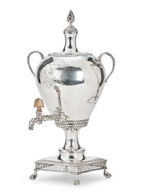 A George III Tea Urn from London, - Argenti e Argenti russo