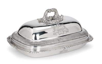 A George III Covered Tureen from London, - Stříbro