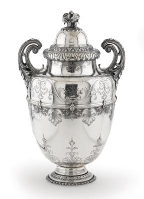 A Large Covered Vase by Buccellati, - Stříbro