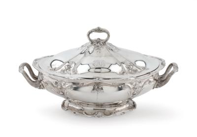 An American Covered Tureen by Gorham, - Argenti