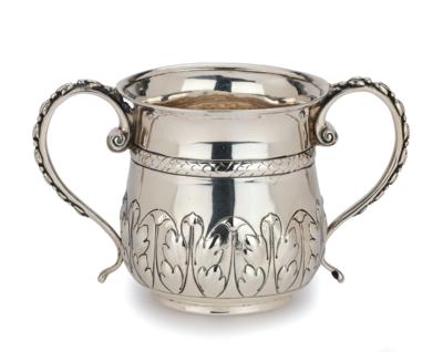 A London George II Porringer, - Stříbro