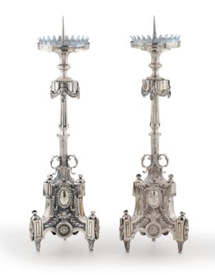 A Pair of Augsburg Neo-Classical Candleholders, - Argenti