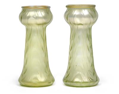 Pair of vases, - Stile Liberty e arte applicata del XX secolo