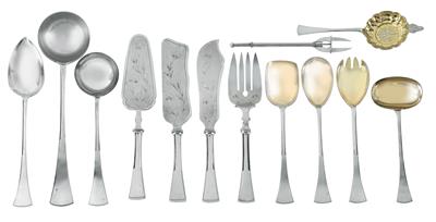 221-piece cutlery set in a vitrine, - Stile Liberty e arte applicata del XX secolo