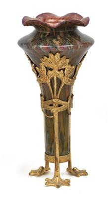 Vase in a gilt metal mount, - Jugendstil and 20th Century Arts and Crafts