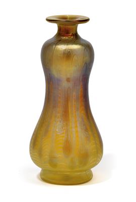 A vase, - Jugendstil and 20th Century Arts and Crafts