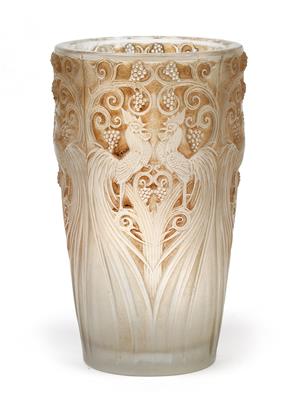 A "Coqs et raisins" vase, - Jugendstil and 20th Century Arts and Crafts