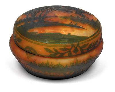 A lidded box with lake landscape, - Jugendstil and 20th Century Arts and Crafts