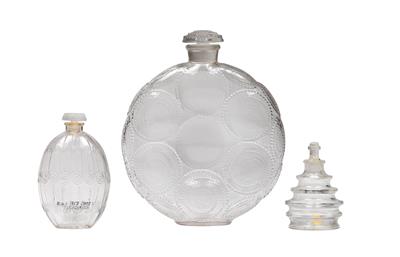 Three perfume flacons, - Jugendstil and 20th Century Arts and Crafts