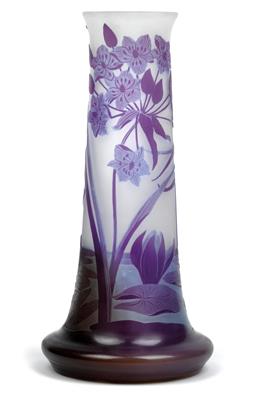 A vase decorated with a pond landscape, - Secese a umění 20. století