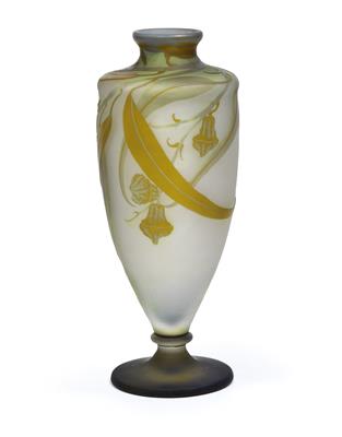 A vase with eucalyptus, - Jugendstil and 20th Century Arts and Crafts