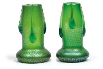 A pair of vases, - Secese a umění 20. století