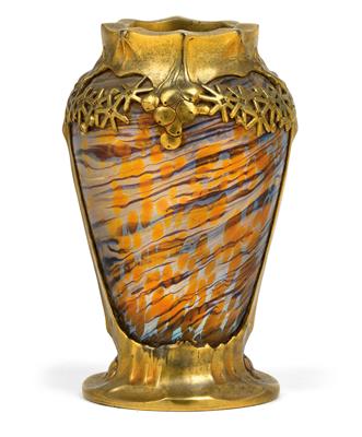 Friedrich Adler (1878-1942), Vase in vergoldeter Zinnfassung, - Jugendstil und angewandte Kunst des 20. Jahrhunderts