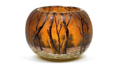 An etched and enameled glass vase by Daum with winter landscape, - Secese a umění 20. století