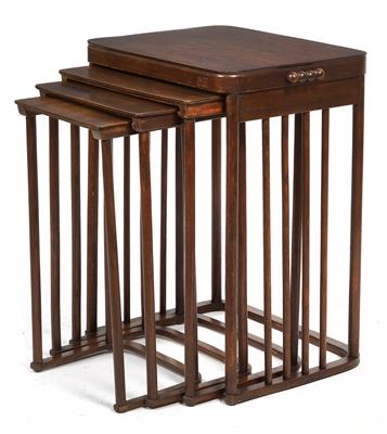 Josef Hoffmann, Four nesting tables no. 986, - Secese a umění 20. století