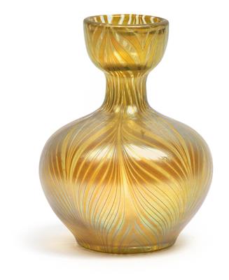 A small vase by Lötz Witwe, - Jugendstil and 20th Century Arts and Crafts