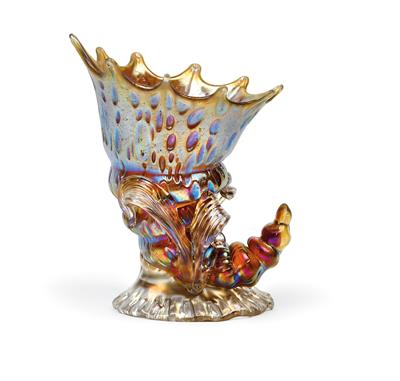 A Lötz Witwe shell-shaped glass vase, - Jugendstil and 20th Century Arts and Crafts