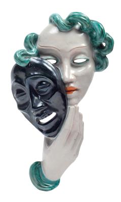 Ernst Weber(geb. 1905 Steyr), Frauenkopf-Wandmaske mit Hand und Maske, - Jugendstil und angewandte Kunst des 20. Jahrhunderts