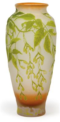 An overlaid and etched glass vase by Gallé, - Secese a umění 20. století