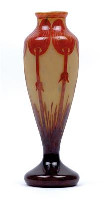An overlaid and etched moulded “Coprins” vase by Verrerie Schneider, - Jugendstil and 20th Century Arts and Crafts
