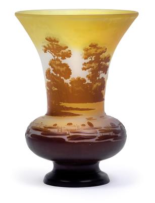 An overlaid and etched glass vase by Gallé, - Jugendstil and 20th Century Arts and Crafts