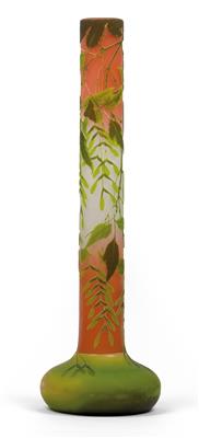 An overlaid and etched glass vase by Gallé, - Jugendstil e arte applicata del XX secolo