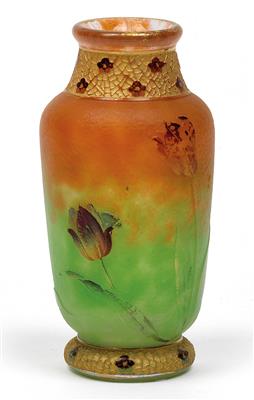 Kleine Vase mit Tulpendekor, - Jugendstil und angewandte Kunst des 20. Jahrhunderts