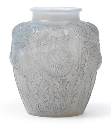 A “Domremy” moulded glass vase by René Lalique, - Secese a umění 20. století