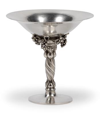 Georg Jensen, A small centrepiece no. 263, - Jugendstil e arte applicata del XX secolo