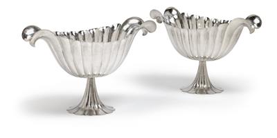 Josef Hoffmann, two silver centrepieces with handles, Wiener Werkstätte, before 1925, - Secese a umění 20. století