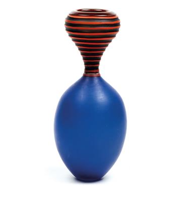 Monica Guggisberg (born in 1955) and Philip Baldwin (born in 1947), vase “Figura Sentinel", Nonfoux, Switzerland, 1998, - Secese a umění 20. století